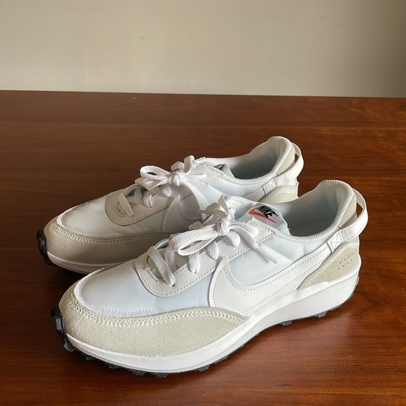 Nike Waffle Debut DH9523-100 Casual Shoes White tan  Women's NWOB - Picture 4 of 5